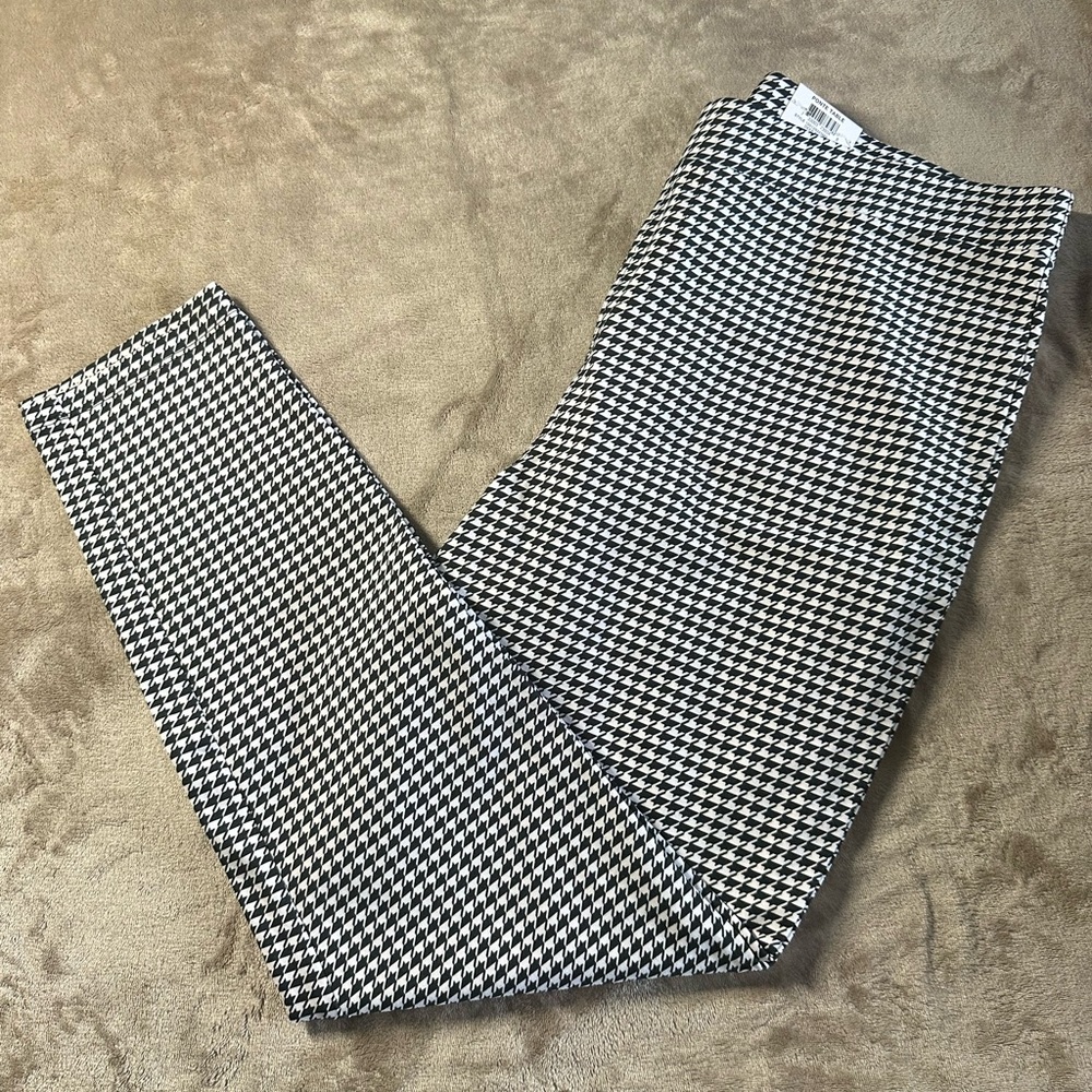 Style & Co. Black and White Houndstooth Pants